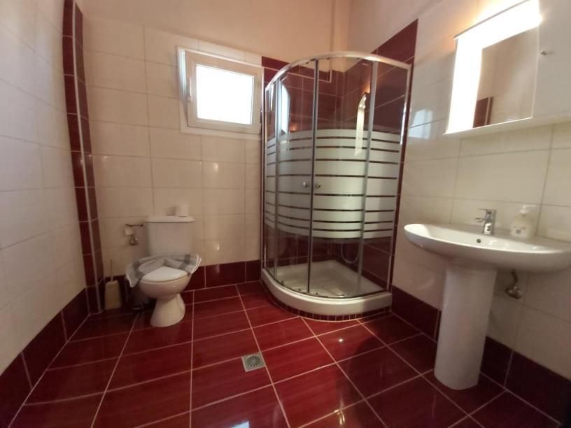 Konstantinos Apartments Амудия Екстериор снимка