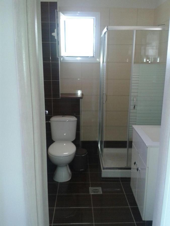 Konstantinos Apartments Амудия Екстериор снимка