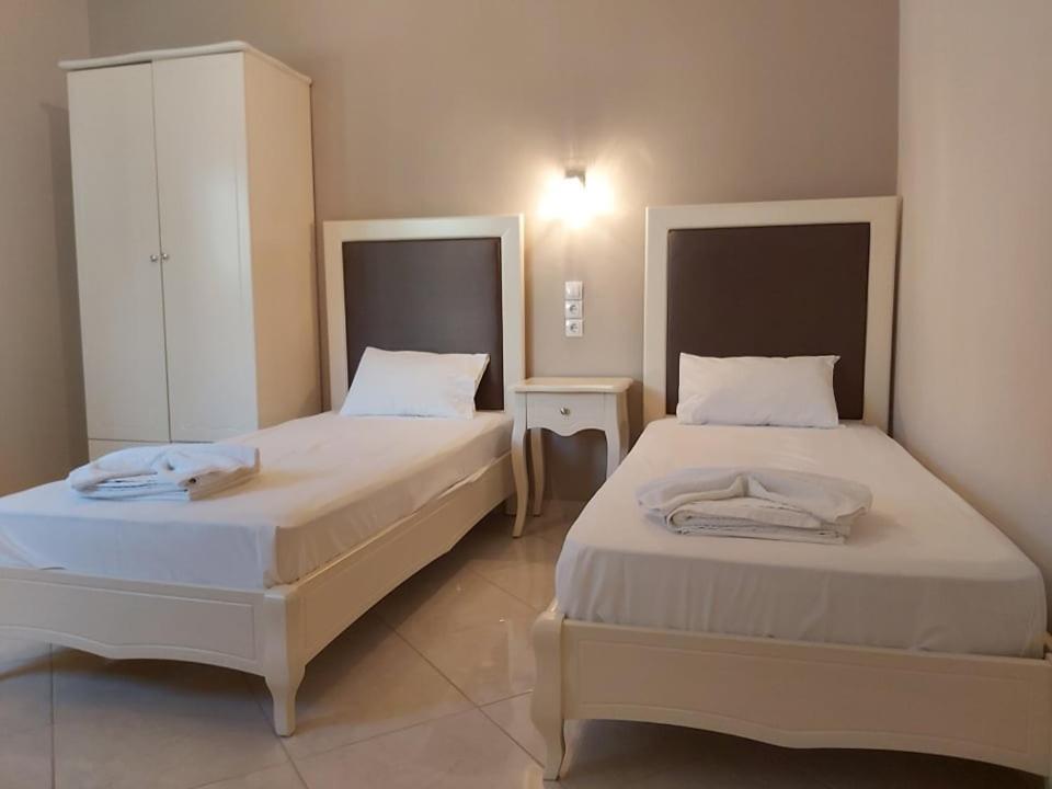 Konstantinos Apartments Амудия Стая снимка