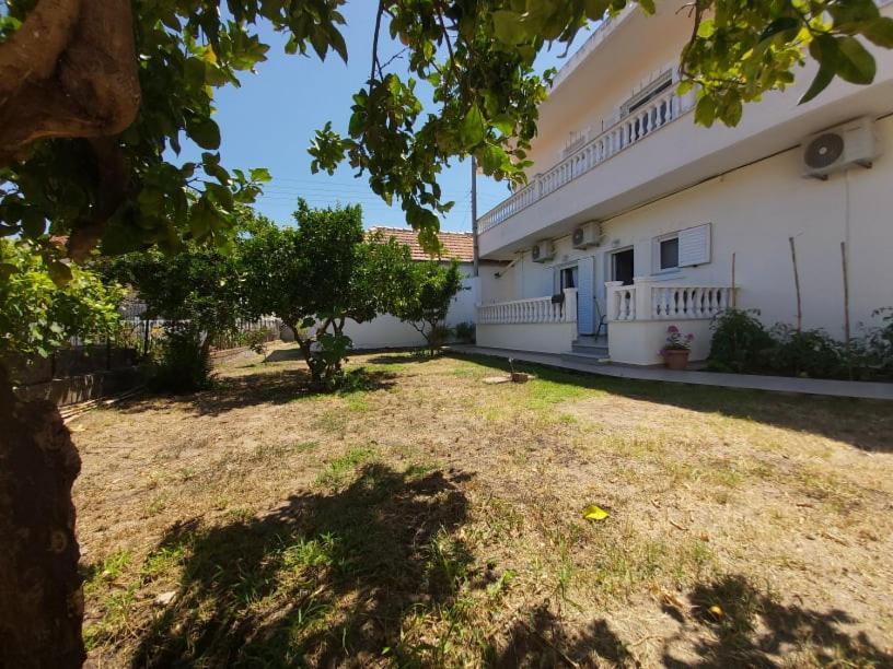 Konstantinos Apartments Амудия Стая снимка