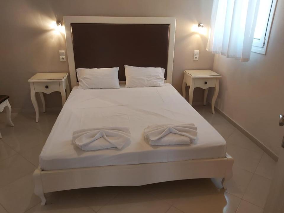 Konstantinos Apartments Амудия Стая снимка